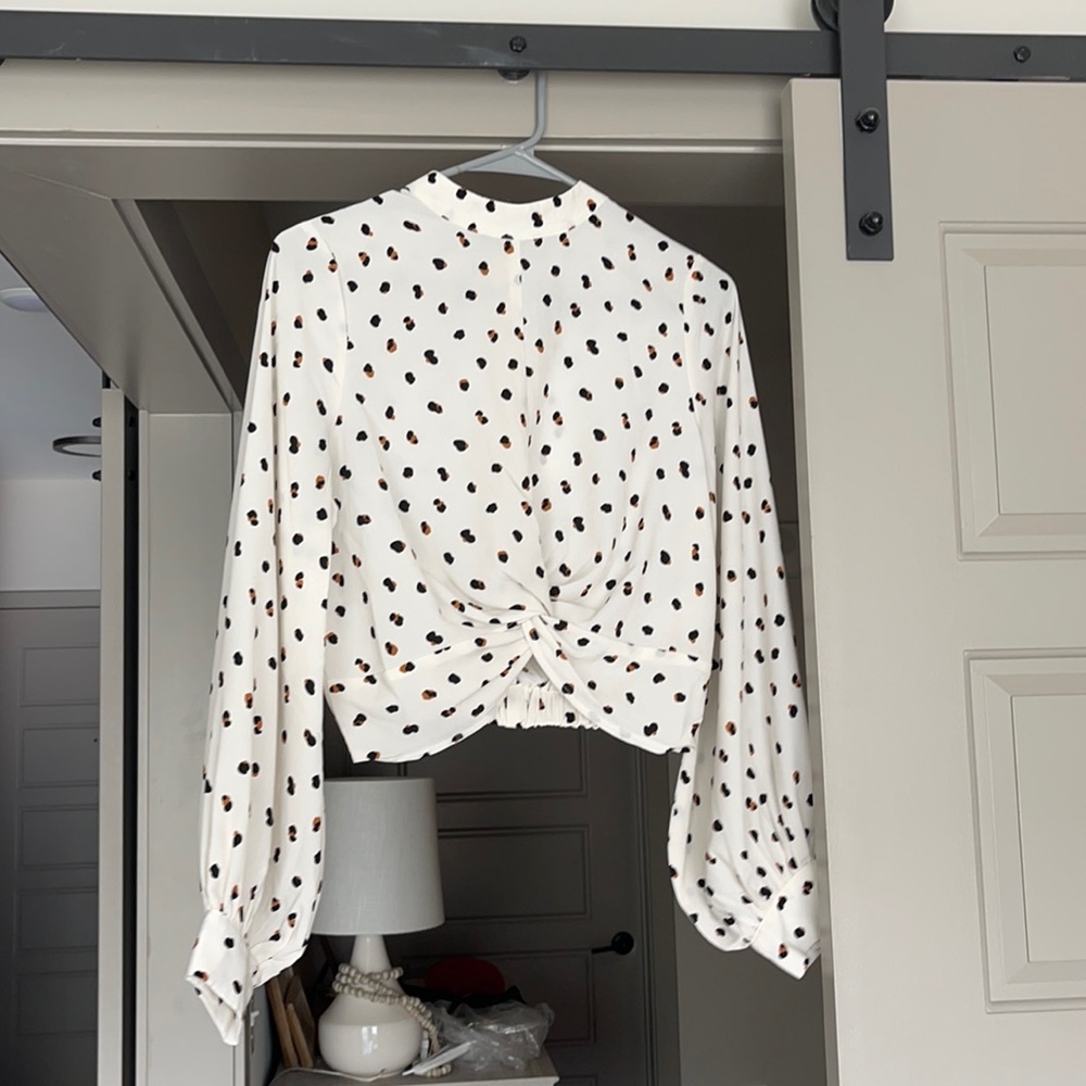 Leopard Crop Top with balloon sleeves
